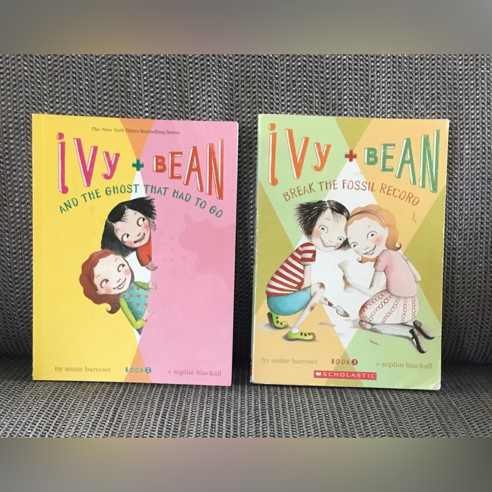 Ivy & Bean Kids Adventure Detective Book Bundle of 2
